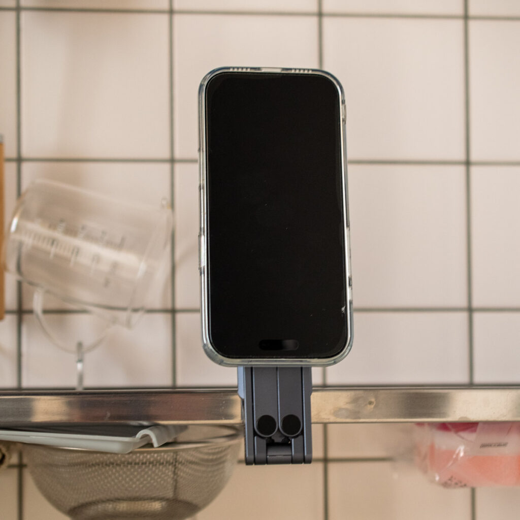 Ulanzi MA38をキッチンで使用している様子